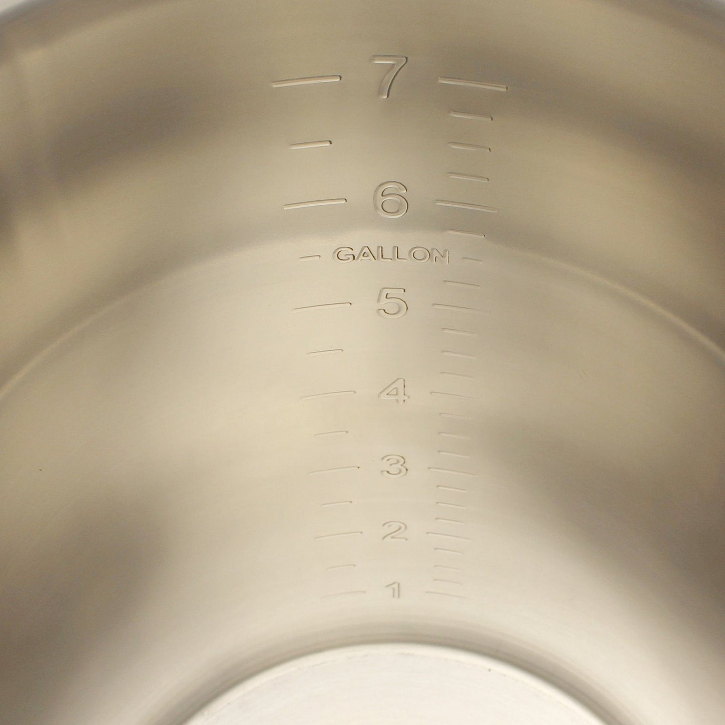 8 Gallon Stainless Steel Graduated Brew Pot - Canadian Homebrewing Supplier - Free Shipping - Canuck Homebrew Supply