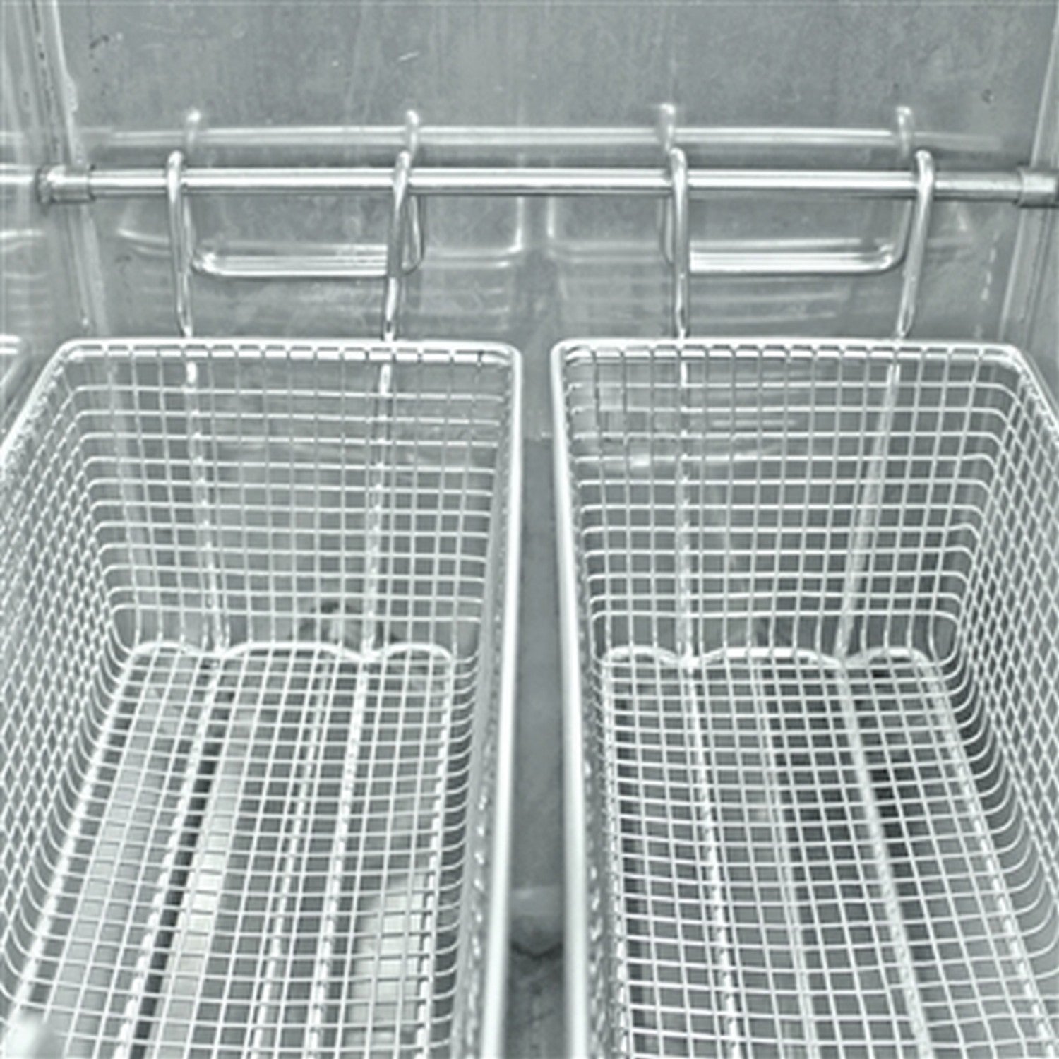 4 Gallon Bayou Classic Stainless Steel Deep Fryer With Cart - Interior - Baskets